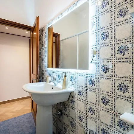 Near Airport 6 Guests - Big Elegant Apartment *