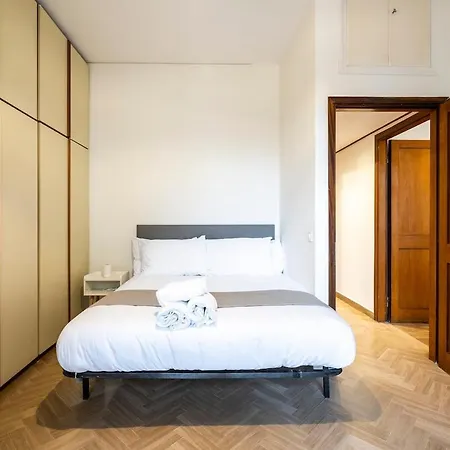 Near Airport 6 Guests - Big Elegant Apartment